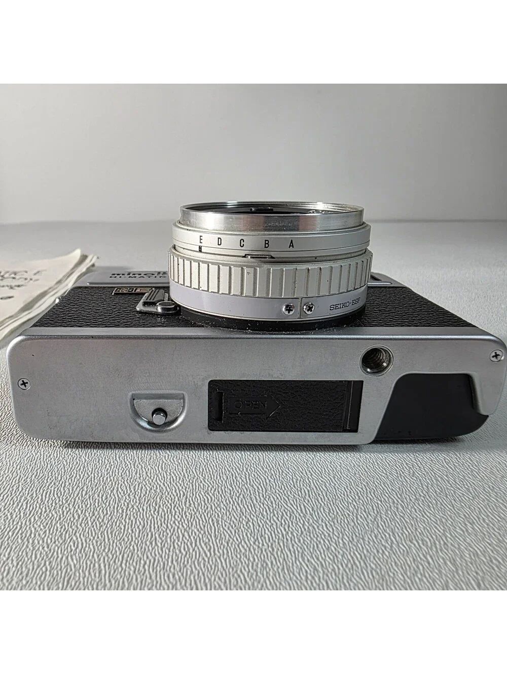 Minolta Hi-Matic E Rangefinder 35mm Film Camera 40mm F1.7 UNTESTED